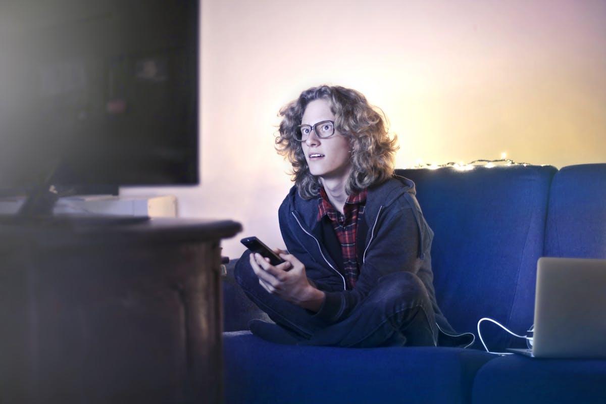 Cómo conectar el móvil a la tele sin complicaciones